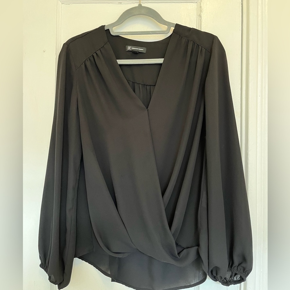 Black sheet layered long sleeve top